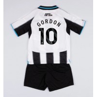 Otroški Nogometni dresi Newcastle United Anthony Gordon #10 Domači 2025-26 Kratek Rokav (+ Kratke hlače)